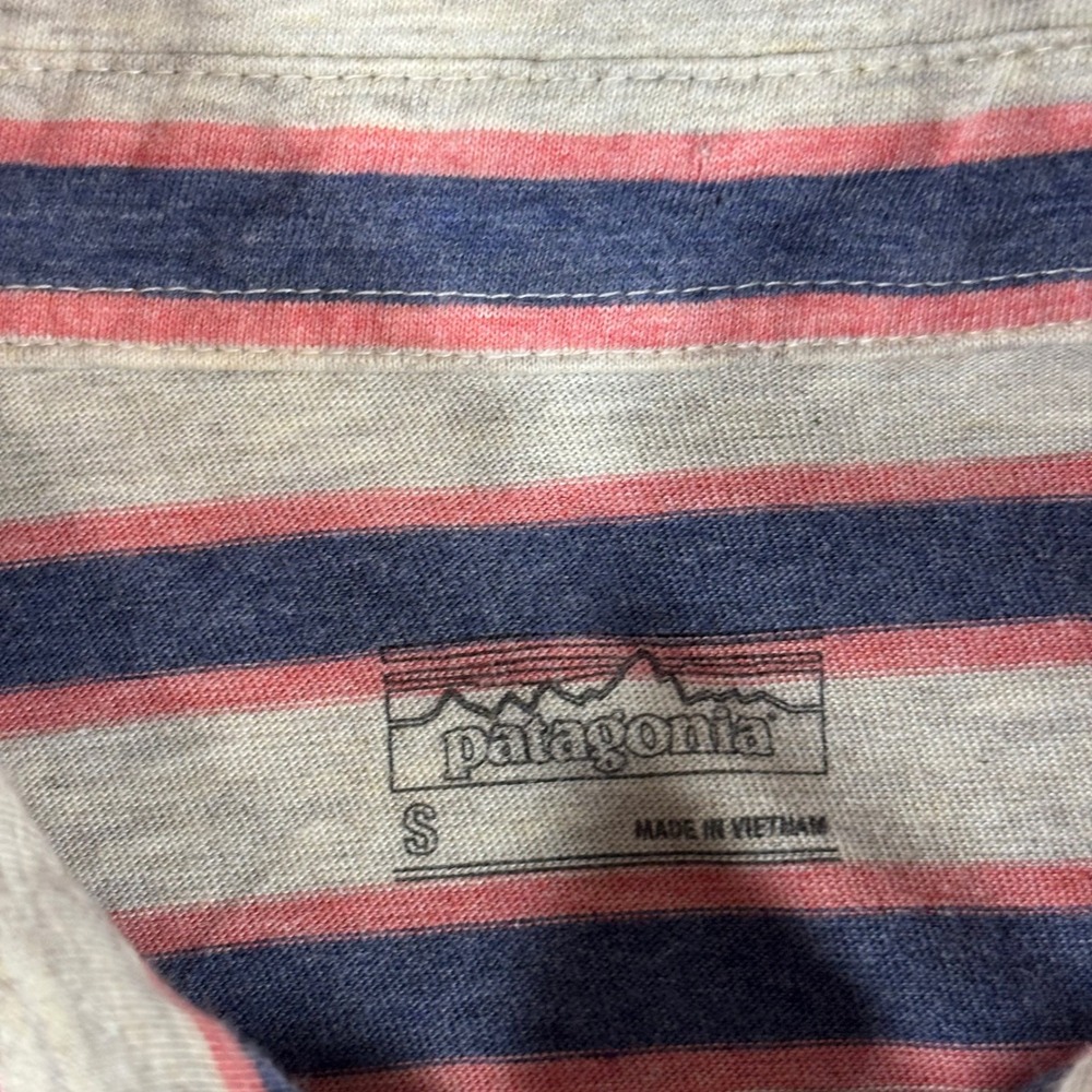 Patagonia Mens Organic Cotton Striped Polo Shirt Small‎ Grey Blue Pink 52776 - Picture 3 of 9
